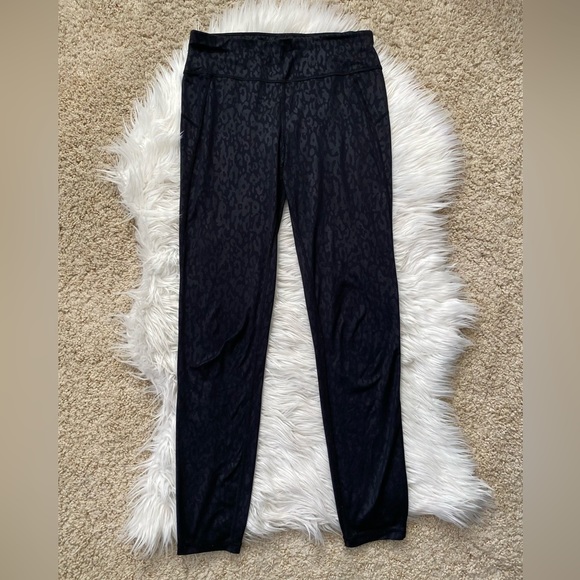 {Sweaty Betty} All Day High Waist Embossed Leggings in Black - Women’s Small - Picture 2 of 9